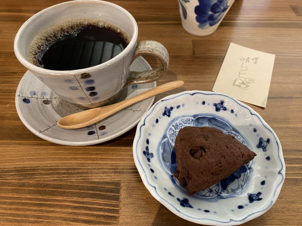 コーヒーとチョコマフィン
